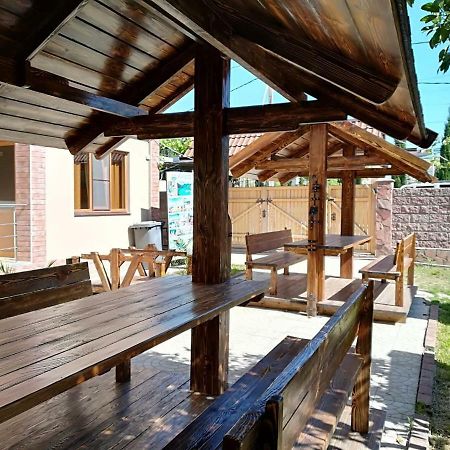 Runo Guest House Gagra Exterior photo
