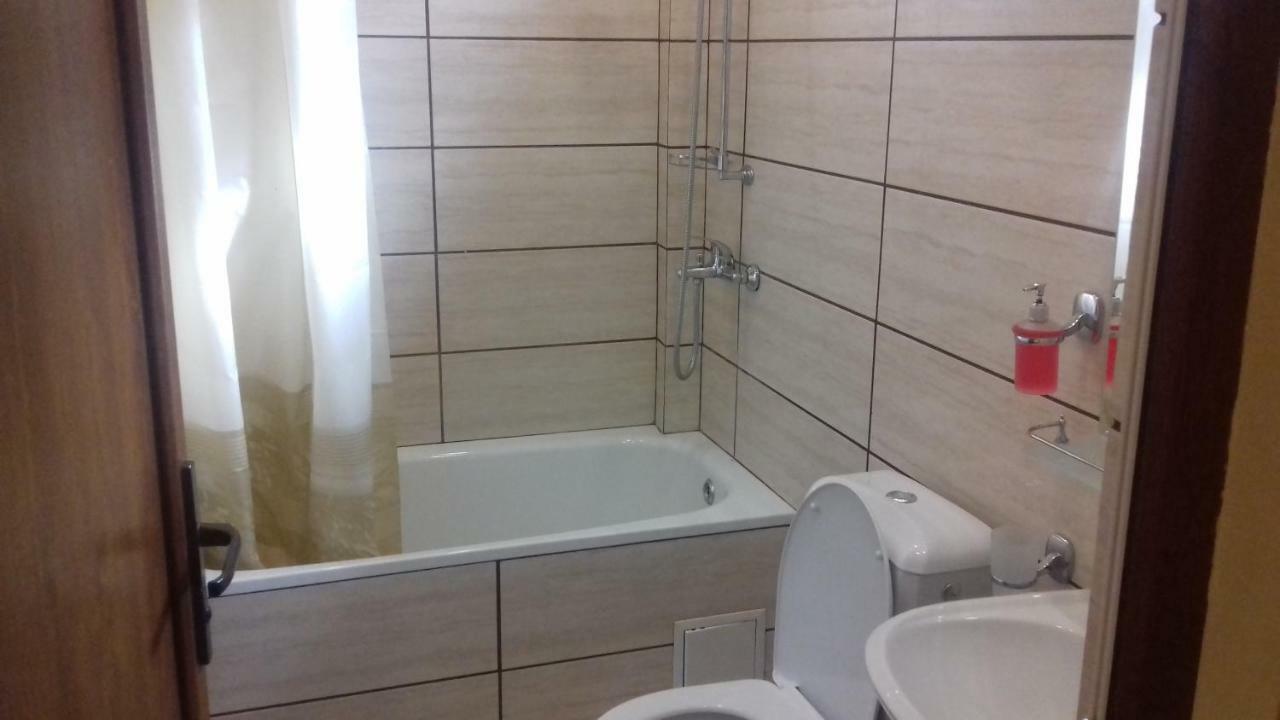 Runo Guest House Gagra Exterior photo